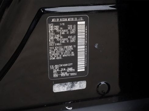 Used 2016 INFINITI QX80 w/ Driver's Assistance Package image 26