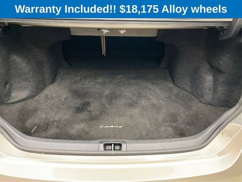 Used 2015 Toyota Camry XLE image 14