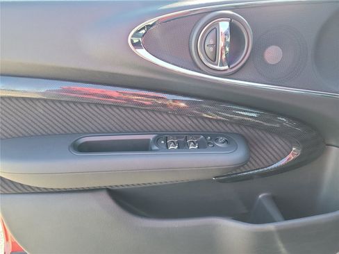 Used 2017 MINI Cooper Clubman S image 18