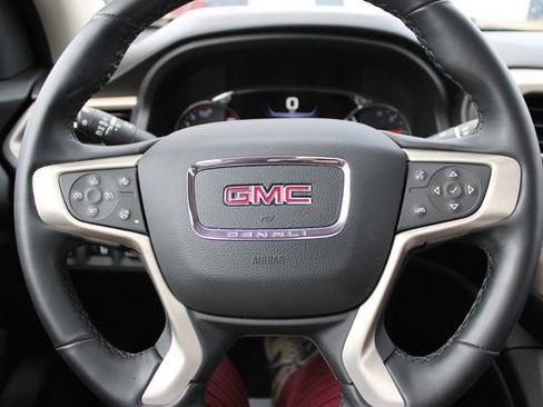 Used 2023 GMC Acadia Denali w/ Denali Technology Package AWD/4WD image 15