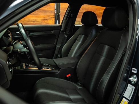 Used 2023 Honda Civic Sport image 9