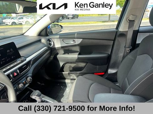 Certified 2023 Kia Forte LXS FWD image 40