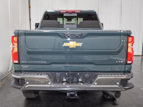 New 2026 Chevrolet Silverado 2500 LTZ w/ LTZ Premium Package AWD/4WD image 3