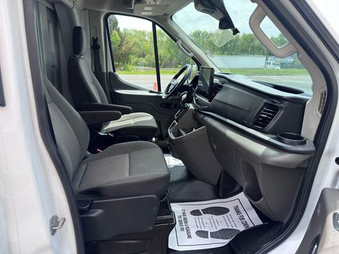 Used 2022 Ford Transit 350 DRW AWD w/ Interior Upgrade Package image 27