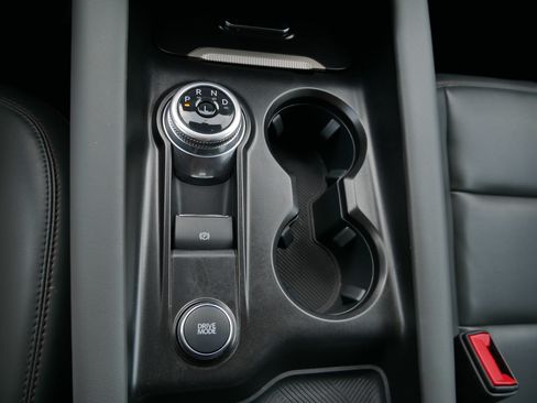 Used 2025 Ford Explorer Active w/ Active Comfort Package AWD/4WD image 25