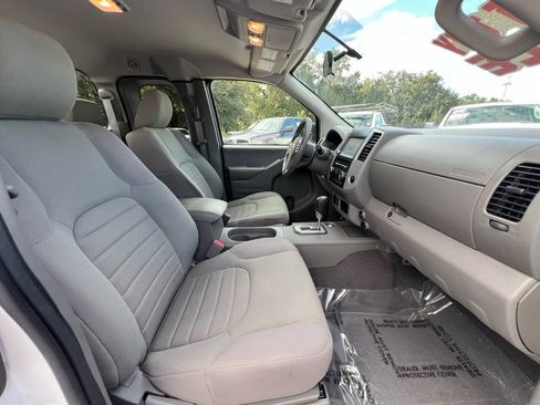 Used 2020 Nissan Frontier S w/ S Utility Package image 27