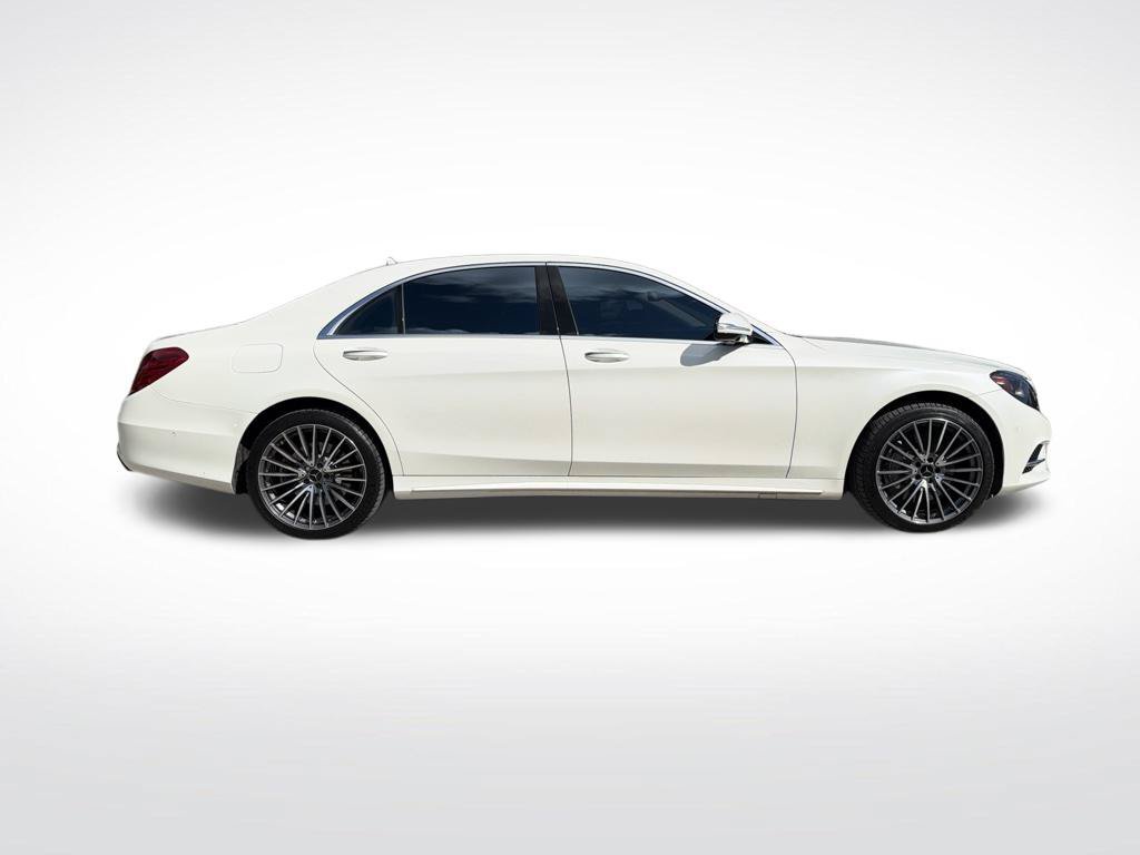 Used 2017 Mercedes-Benz S 550 Sedan image 4