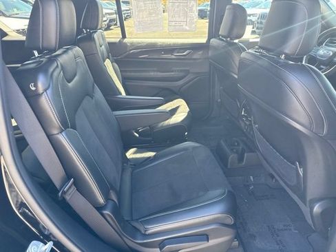 Certified 2023 Jeep Grand Cherokee L Laredo RWD image 32