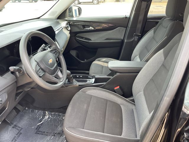 Used 2025 Chevrolet TrailBlazer LT FWD image 11