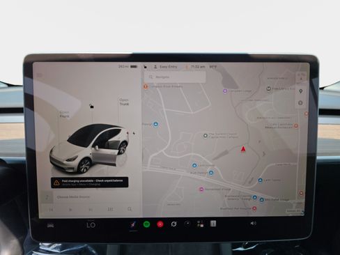 Used 2023 Tesla Model Y Long Range AWD/4WD image 25