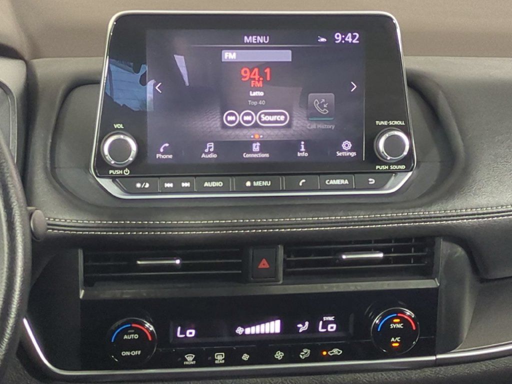 Used 2023 Nissan Rogue SV FWD image 20