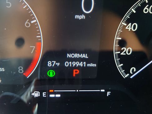 Used 2024 Honda Civic Sport image 24