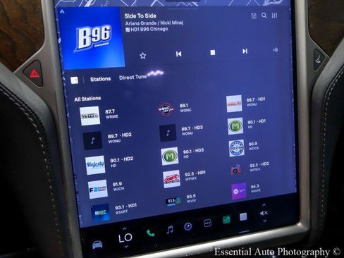 Used 2018 Tesla Model X 75D image 22