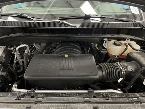 Used 2025 Chevrolet Silverado 1500 LT image 40