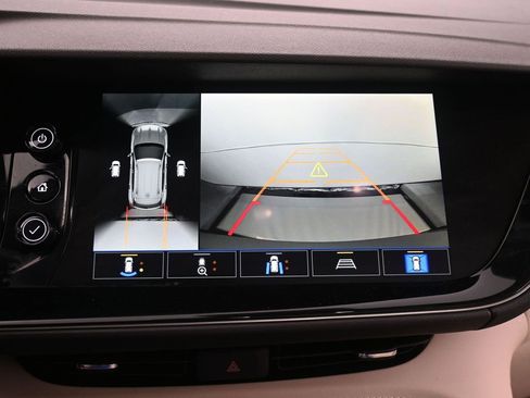 Used 2023 Buick Envision Avenir AWD/4WD image 27