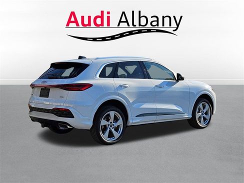 New 2025 Audi Q5 Premium Plus image 4
