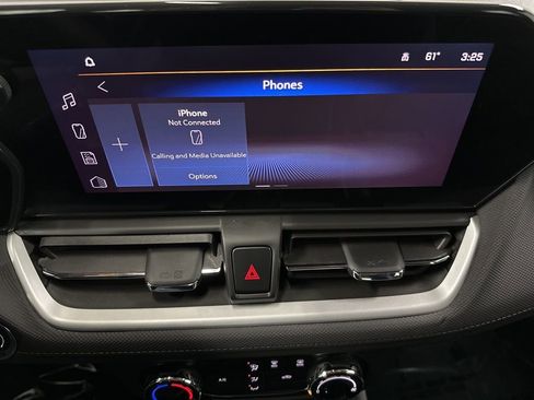 Used 2024 Chevrolet TrailBlazer LS image 27