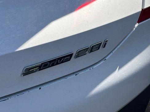 Used 2023 BMW X2 sDrive28i w/ Convenience Package FWD image 9