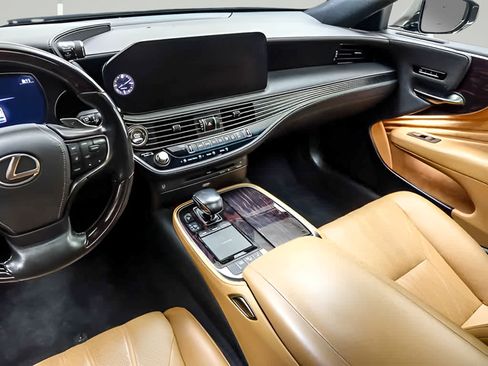 Used 2022 Lexus LS 500 AWD w/ Interior Upgrade Package image 14