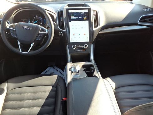 Certified 2022 Ford Edge SEL w/ Convenience Package image 12