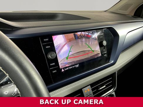 Used 2024 Volkswagen Taos SE FWD image 13