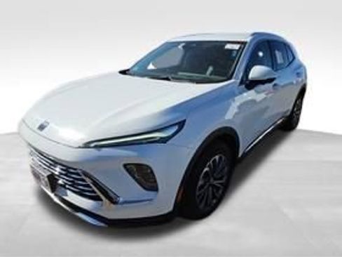 Used 2025 Buick Envision Preferred image 30