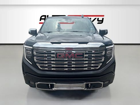 Used 2024 GMC Sierra 1500 Denali w/ Denali Reserve Package AWD/4WD image 2