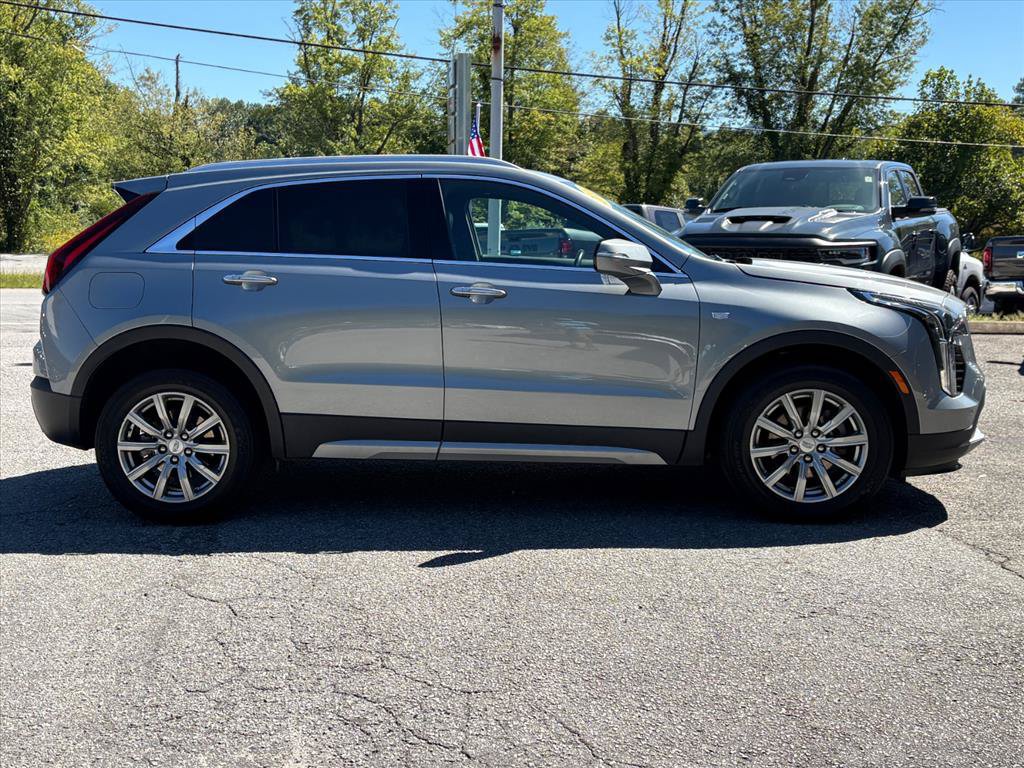Used 2023 Cadillac XT4 Premium Luxury AWD/4WD image 3