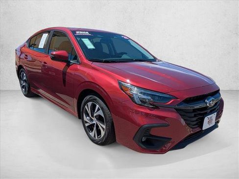 Used 2025 Subaru Legacy Premium AWD/4WD image 3