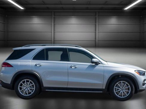 Certified 2025 Mercedes-Benz GLE 450 4MATIC image 10