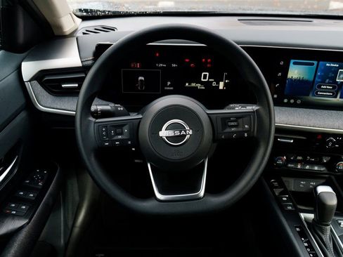 New 2026 Nissan Kicks SV w/ SV Premium Package AWD/4WD image 12