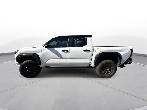 Used 2025 Toyota Tacoma TRD Pro image 9