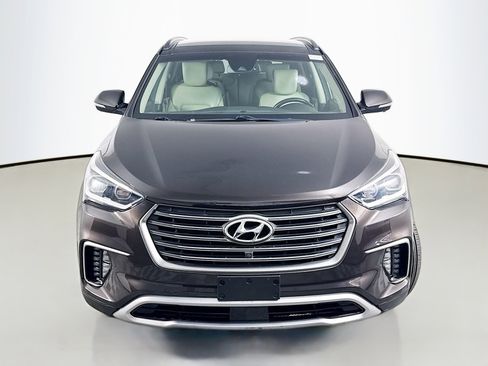 Used 2019 Hyundai Santa Fe XL image 2