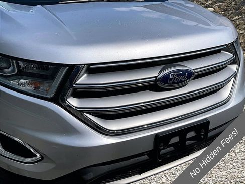 Used 2018 Ford Edge SEL w/ Equipment Group 201A AWD/4WD image 25