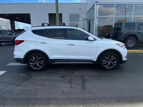 Used 2018 Hyundai Santa Fe Sport image 8
