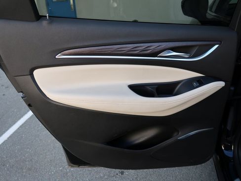 Certified 2022 Buick Enclave Avenir w/ Avenir Technology Package image 33