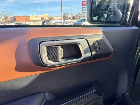 Used 2024 Ford Bronco Outer Banks image 14