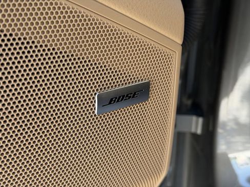 Used 2023 Porsche Cayenne image 28