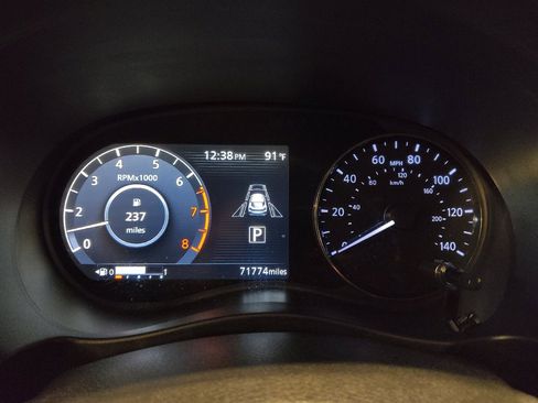 Used 2023 Nissan Kicks SV FWD image 23