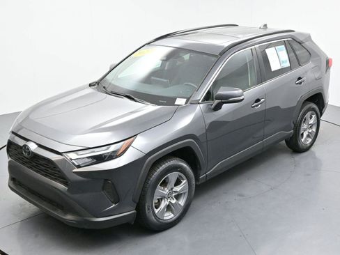 Used 2022 Toyota RAV4 XLE w/ Convenience Package image 44