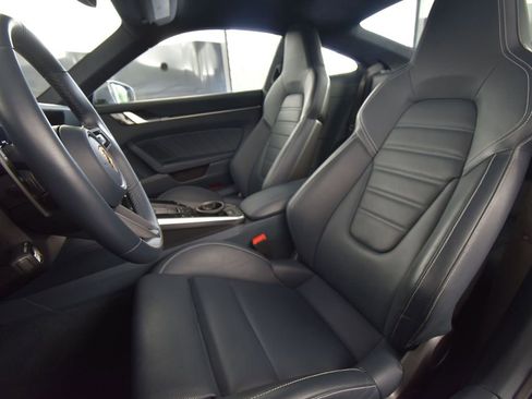 Used 2021 Porsche 911 Turbo S image 5