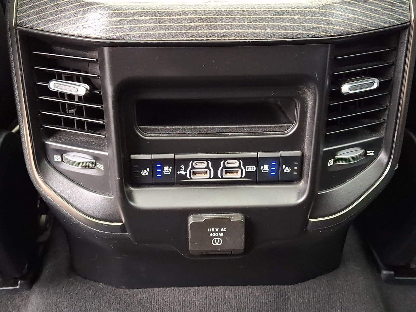Used 2019 RAM 1500 Limited AWD/4WD image 12