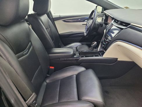 Used 2014 Cadillac XTS Platinum image 21