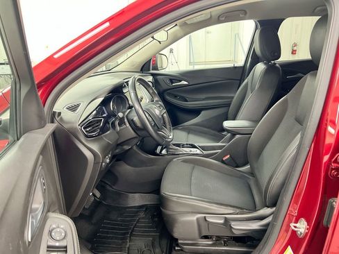 Used 2020 Buick Encore GX Preferred AWD/4WD image 19