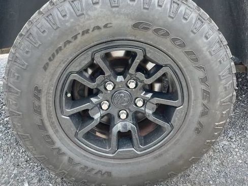Used 2017 RAM 1500 Rebel w/ Luxury Group AWD/4WD image 21