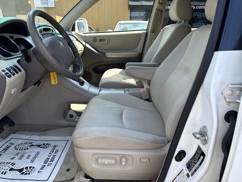 Used 2006 Toyota Highlander Sport image 12