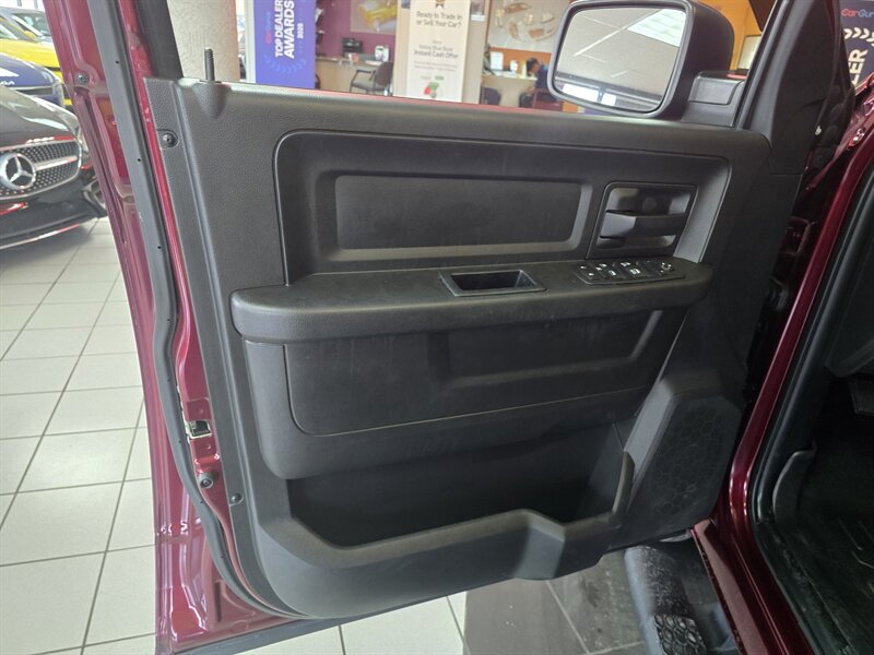 Used 2017 RAM 1500 Express RWD image 17