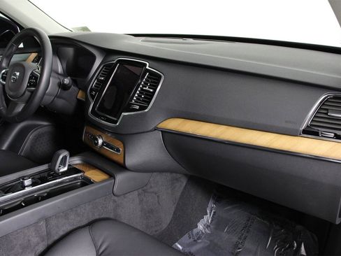 Certified 2024 Volvo XC90 T8 Plus w/ Protection Package Premier image 20