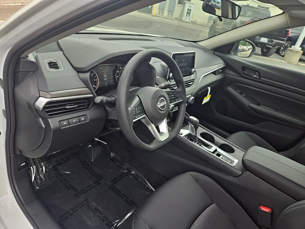 New 2026 Nissan Altima 2.5 SV AWD/4WD image 11