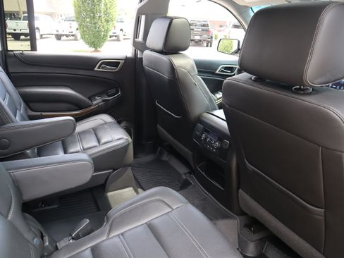 Used 2019 GMC Yukon XL Denali w/ Denali Ultimate Package AWD/4WD image 36